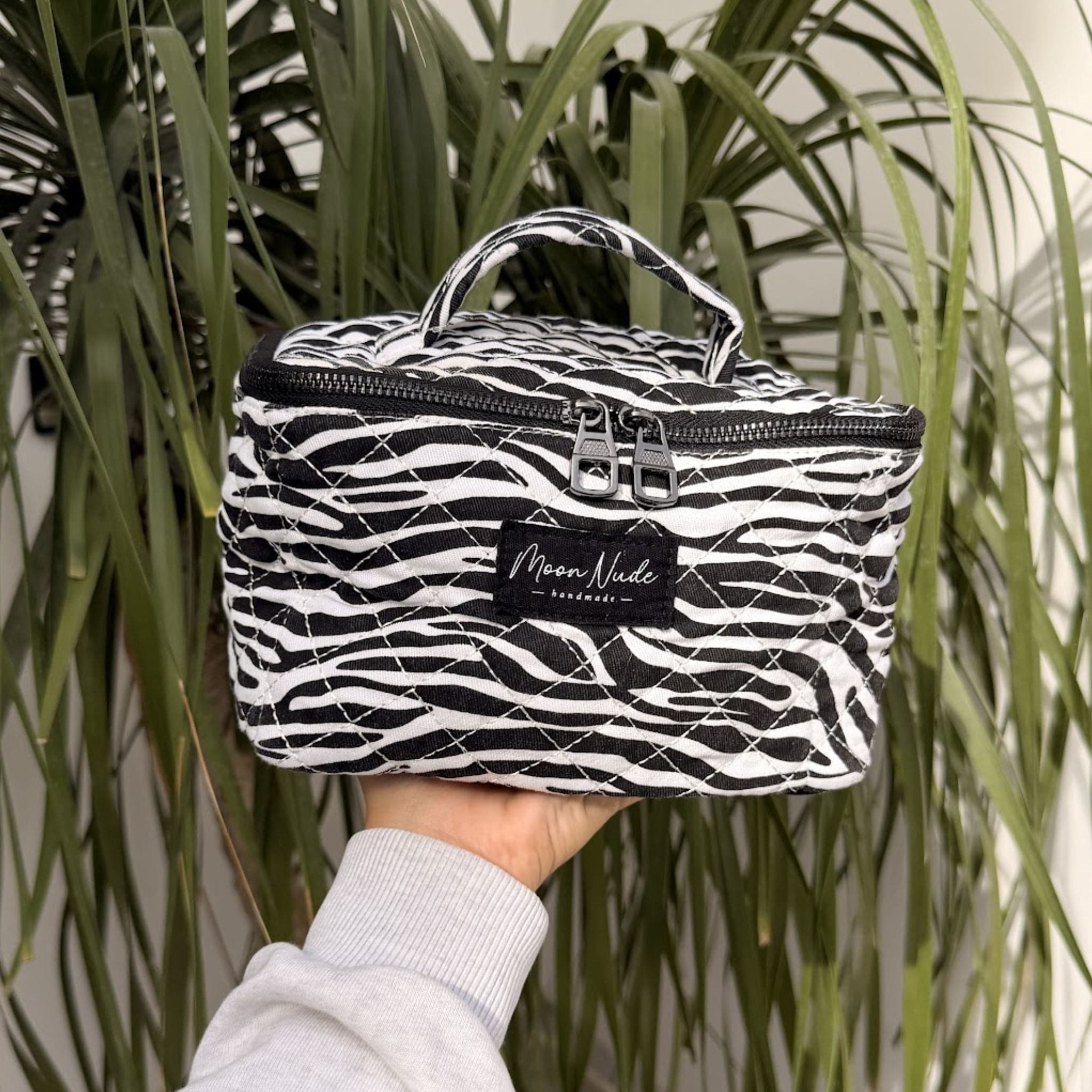 Moon Nude Noir Vanity Bag